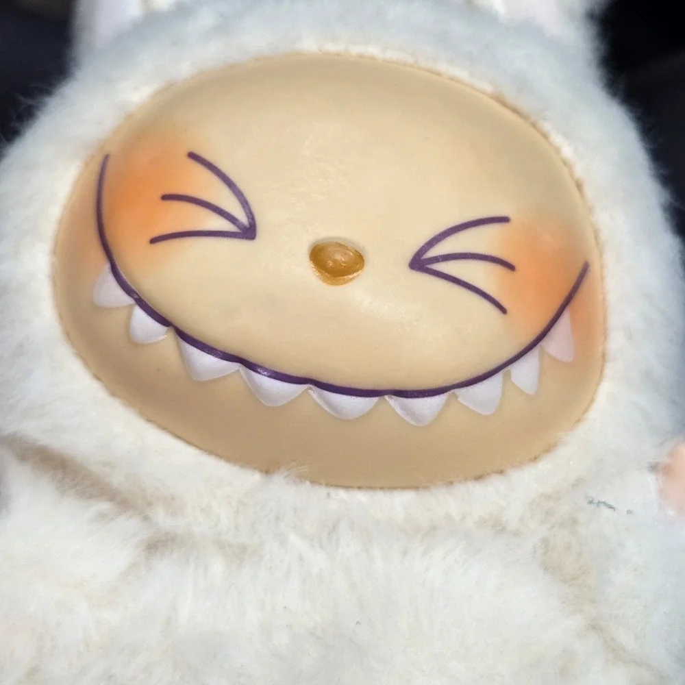 POP MART Labubu V2‎ Have A Seat SISI Plush Keychain The Monsters Authentic